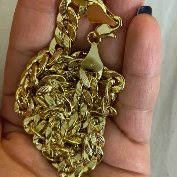 Men’s gold chain cuban flashy necklace - Picture 3 of 3